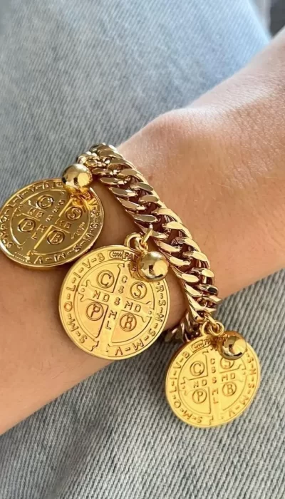 992faf95-937b-441f-beda-64f56bf4c94e